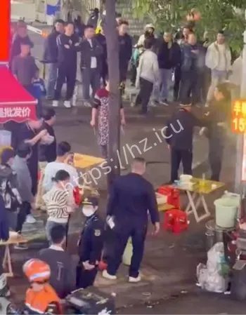 南宁摊主城管冲突事件